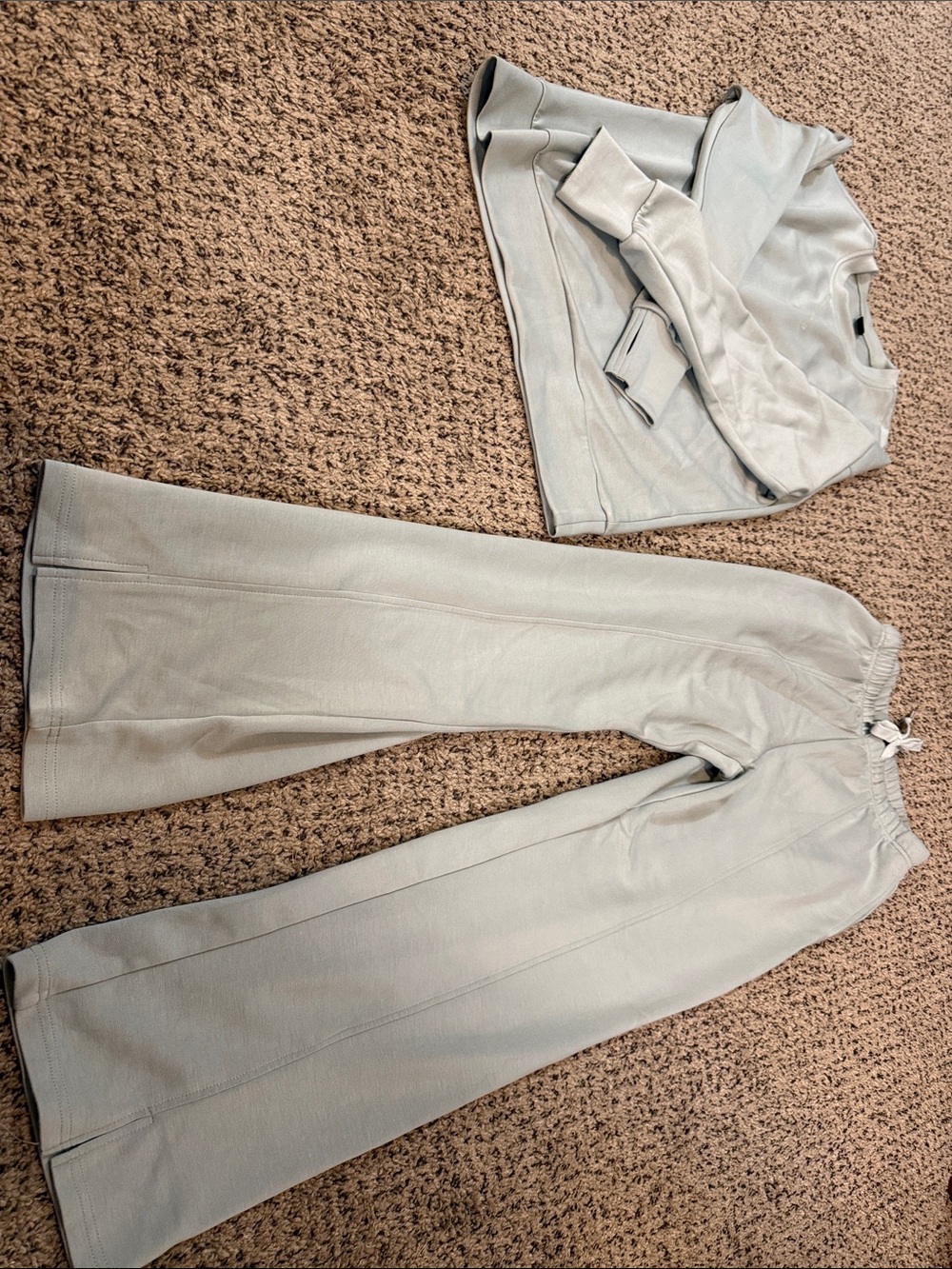TOTATUIT Sage Green Lounge Set Size Small Sweatshirt & Wide Leg Pants